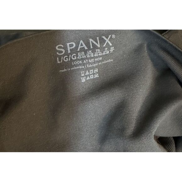 NWT SPANX Look At Me Now Black Camo Ecocare Seamless Leggings Size Large 10/12 - Picture 6 of 7